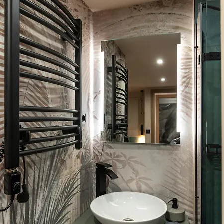 Asti Diamond Lägenhet Budapest